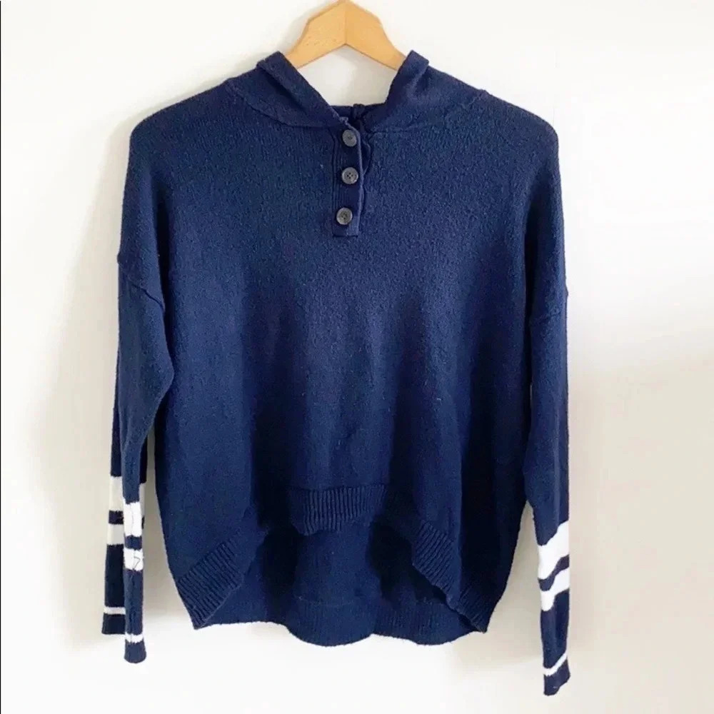 American Eagle Navy Blue Stripped Sleeve Sweater